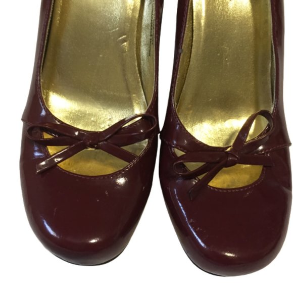 Trendzone Size 9M Burgundy Heels with Bow Tie - Picture 4 of 11